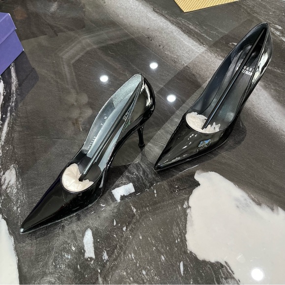 Stuart Weitzman Entice Black Soft Patent Heels - 7 N - Picture 8 of 8